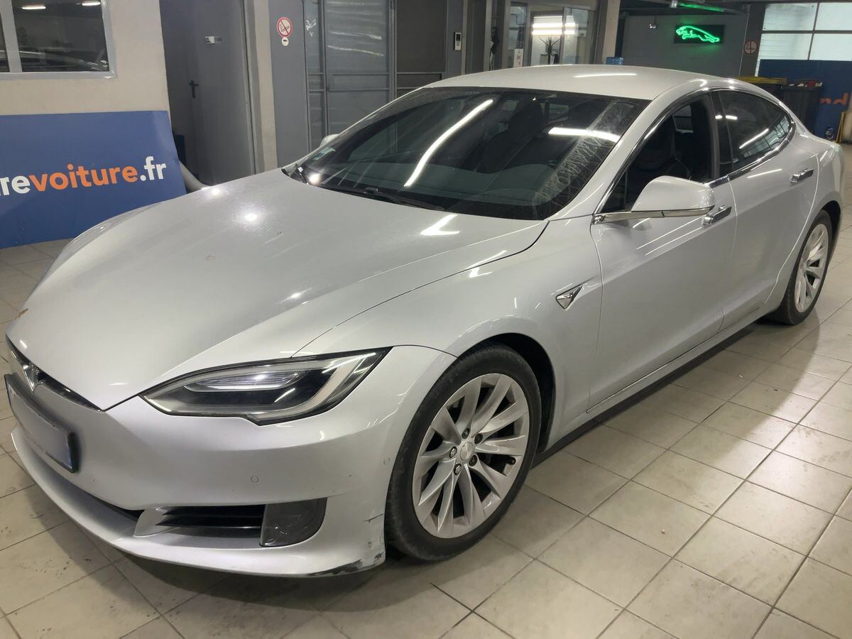 Tesla Model S 2017