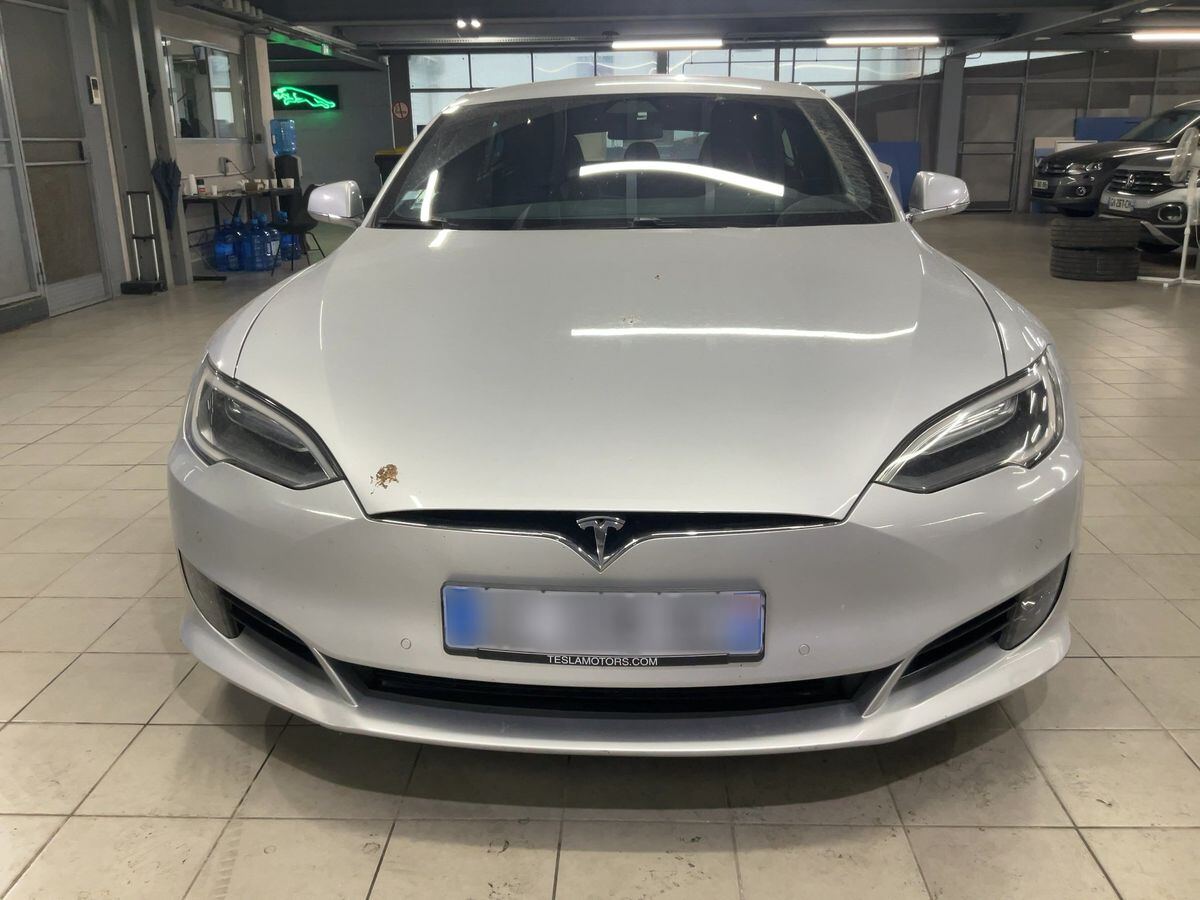 Tesla Model S 2017