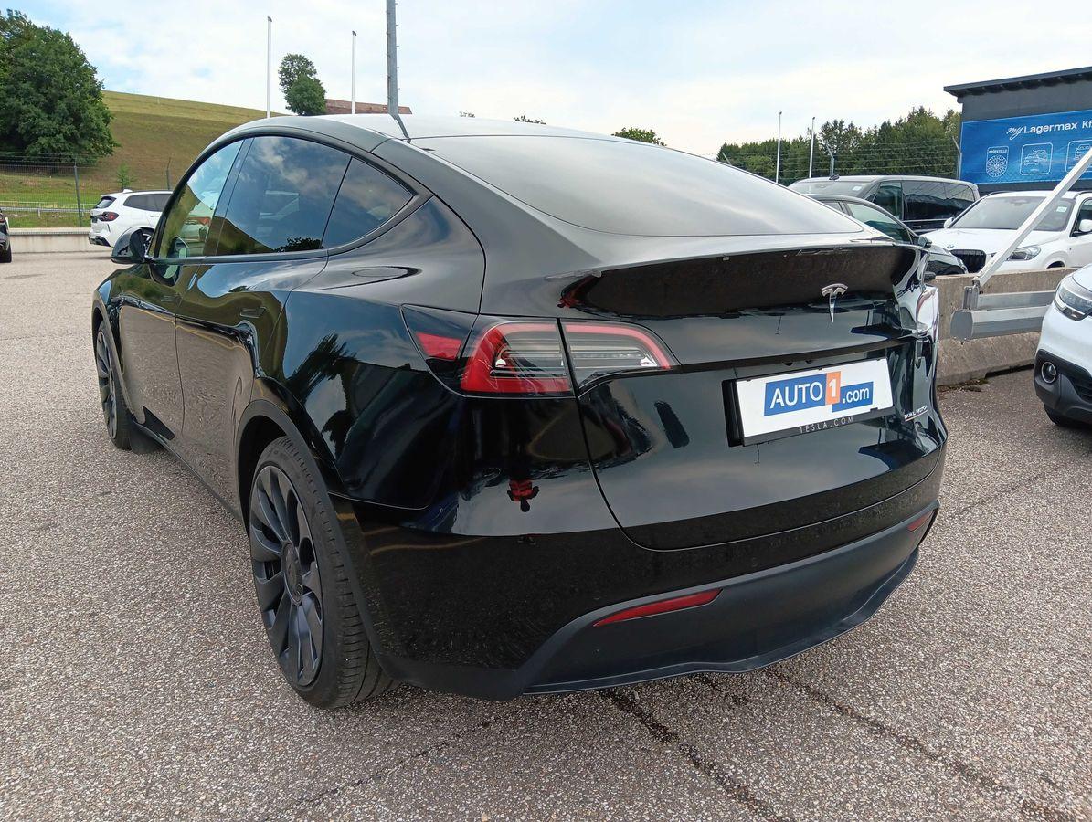 Tesla Model Y 2022