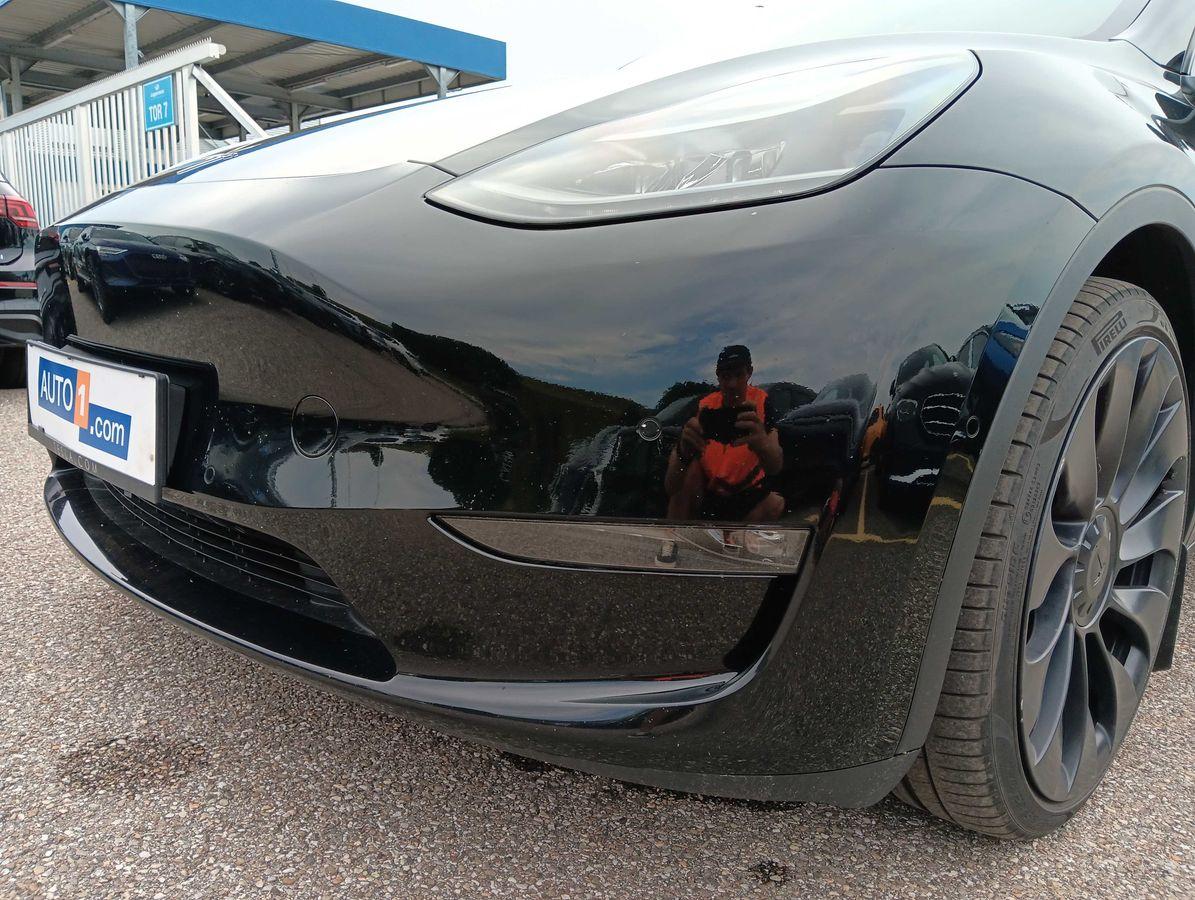 Tesla Model Y 2022
